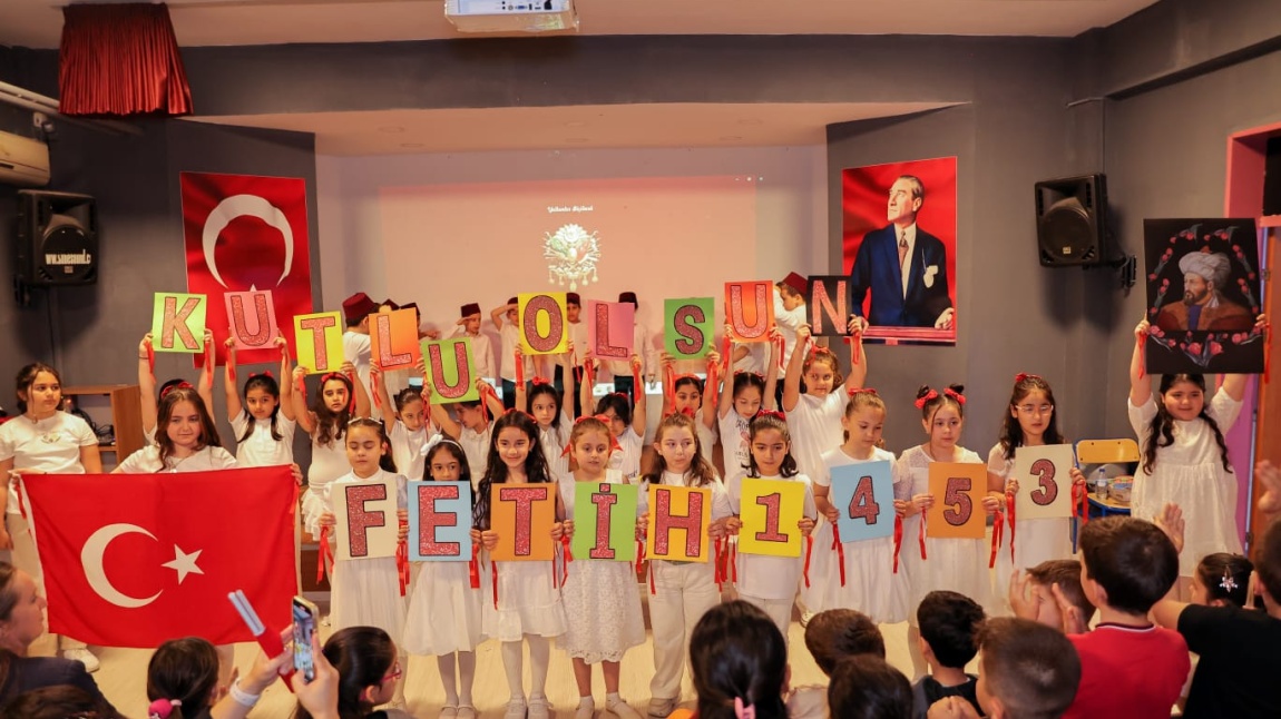 İSTANBUL'UN FETHİNİN 572. YIL DÖNÜMÜNÜ KUTLADIK